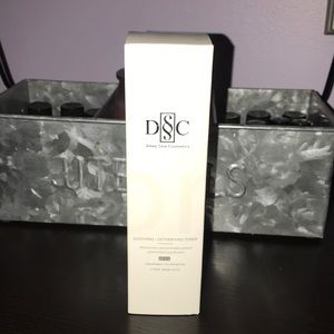 NIB DSC Detoxification Toner